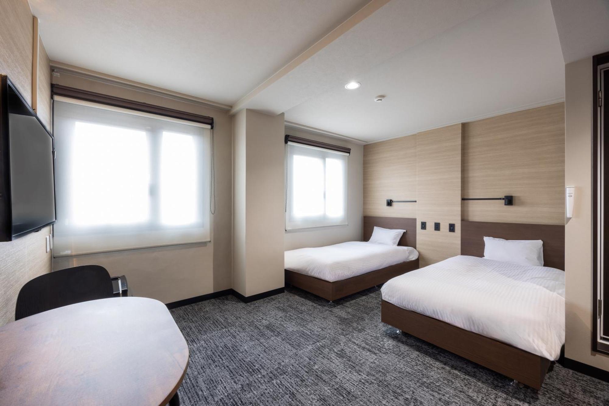 Fukuyama Royal Hotel Buitenkant foto